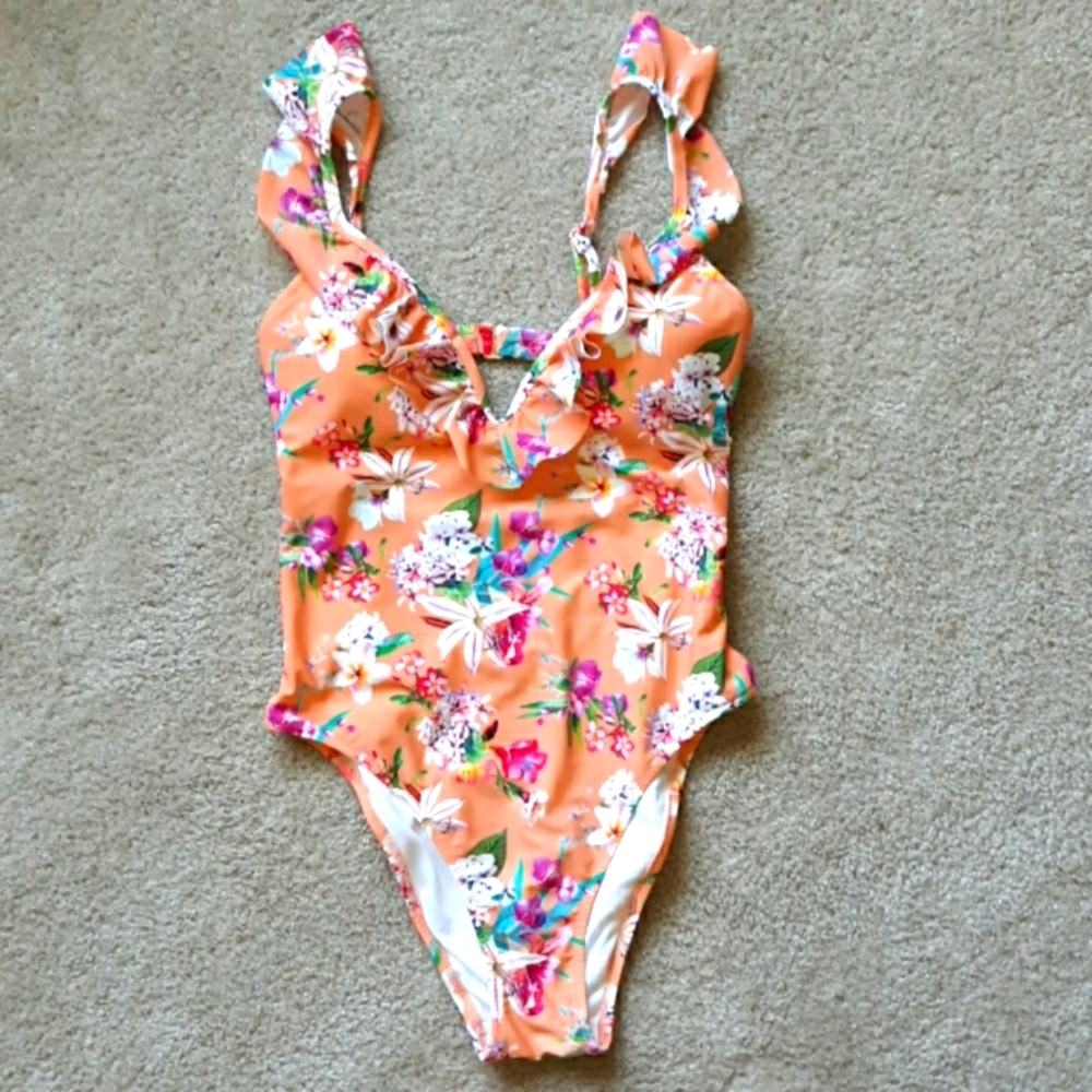 🧣Express One Piece Floral print Swimsuit M